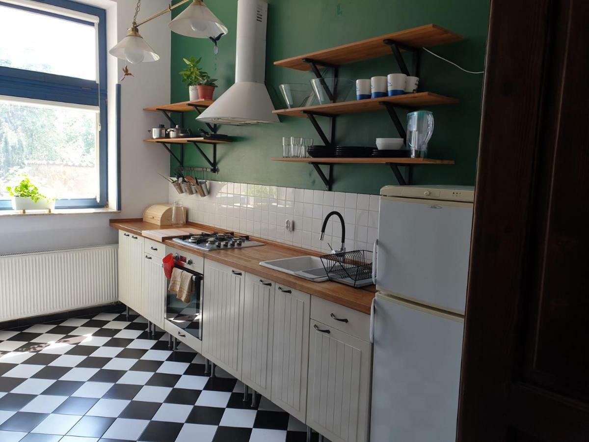 Guesthouse Prusa 7 オシフィエンチム エクステリア 写真